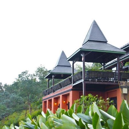 Thaton Hill Resort Mae Ai Екстериор снимка
