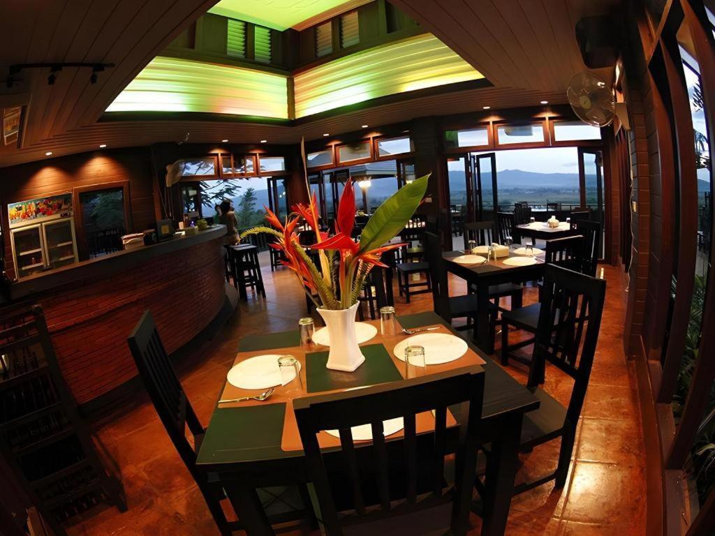 Thaton Hill Resort Mae Ai Екстериор снимка